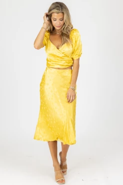 DEE ELLY YELLOW FLORAL SIDE-TIE SATIN MIDI SET